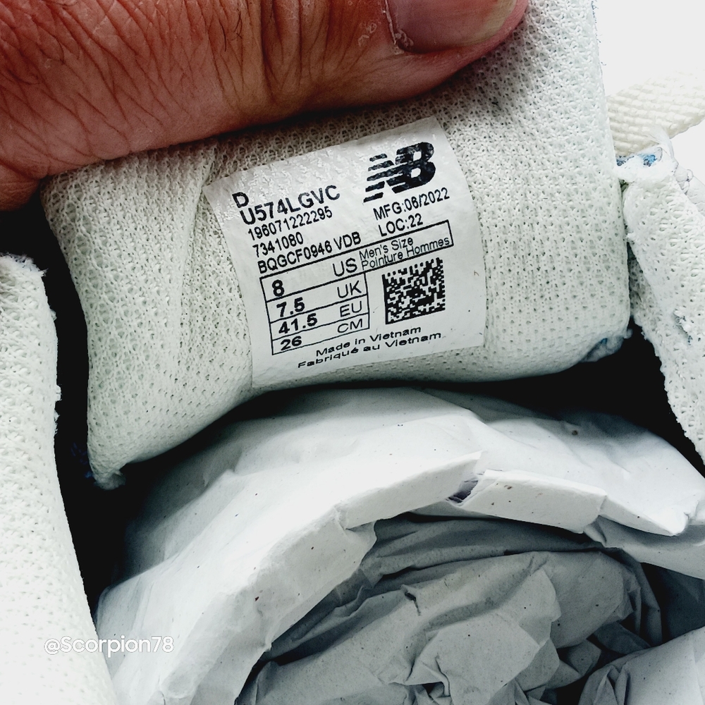New Balance 574 Classic "Legacy" Lifestyle Shoes Size 8 Men/9.5 Women - Picture 3 of 10
